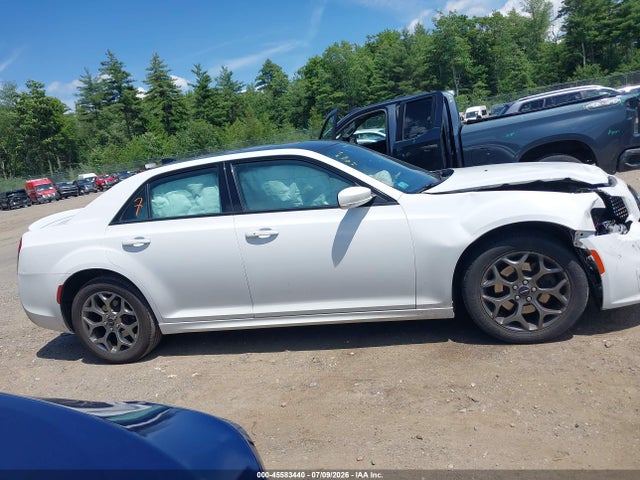45583440 :رقم المزاد ، 2C3CCAGG7JH202154 vin ، 2018 Chrysler 300 300s Awd مزاد بيع