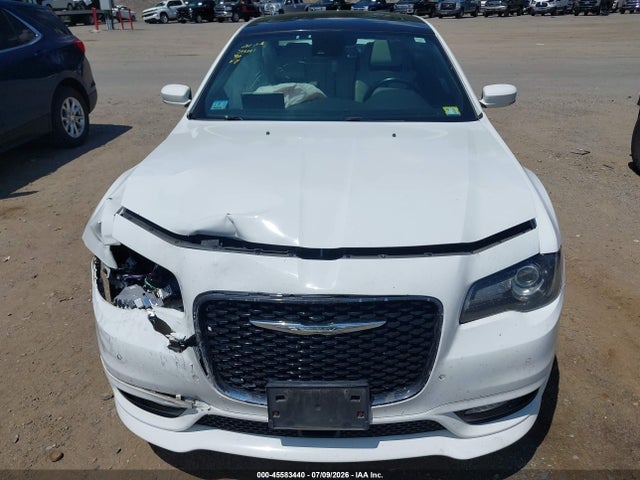 45583440 :رقم المزاد ، 2C3CCAGG7JH202154 vin ، 2018 Chrysler 300 300s Awd مزاد بيع