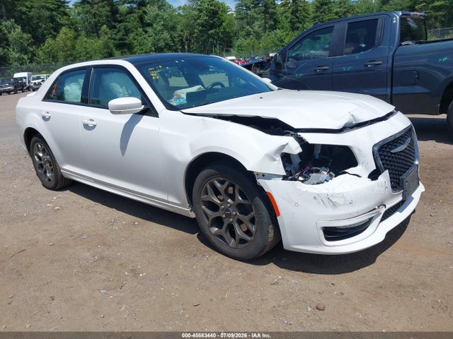 45583440 :رقم المزاد ، 2C3CCAGG7JH202154 vin ، 2018 Chrysler 300 300s Awd مزاد بيع