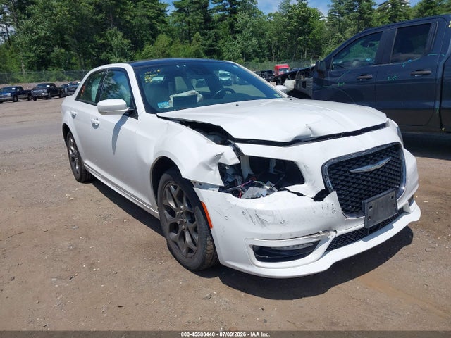 45583440 :رقم المزاد ، 2C3CCAGG7JH202154 vin ، 2018 Chrysler 300 300s Awd مزاد بيع