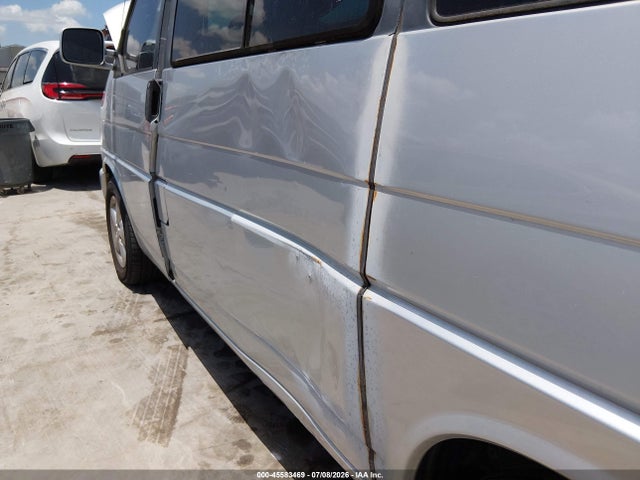 2003 Volkswagen Eurovan Mv მანქანა იყიდება აუქციონზე, vin: WV2MB47063H012444, აუქციონის ნომერი: 45583469