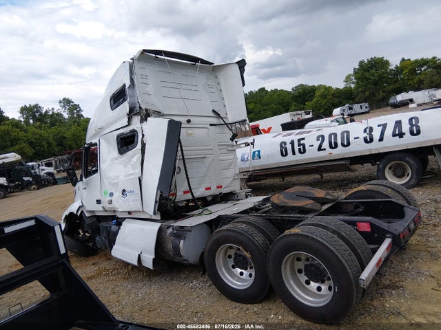 Продажа на аукционе авто 2023 Volvo Vnl, vin: 4V4NC9EH0PN621241, номер лота: 45583486