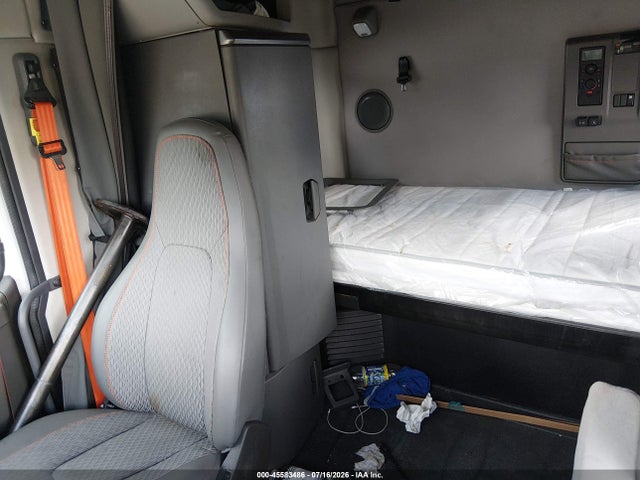 Продажа на аукционе авто 2023 Volvo Vnl, vin: 4V4NC9EH0PN621241, номер лота: 45583486