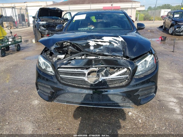 45583509 :رقم المزاد ، WDDZF4KBXHA129001 vin ، 2017 Mercedes-benz E 300 4matic مزاد بيع