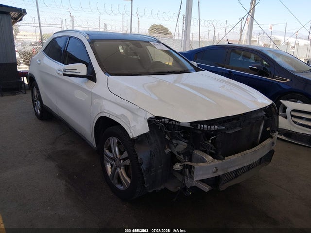 Mercedes-Benz GLA 250 2015 WDCTG4EB3FJ185569 главное изображение