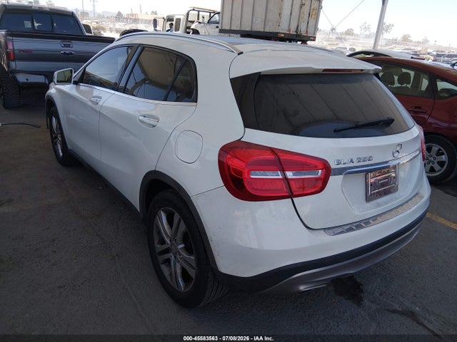 Mercedes-Benz GLA 250 2015 WDCTG4EB3FJ185569 Image 3