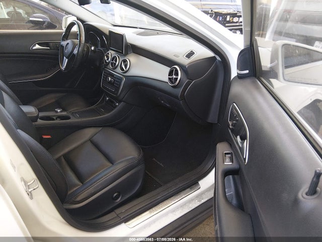 Mercedes-Benz GLA 250 2015 WDCTG4EB3FJ185569 Image 5