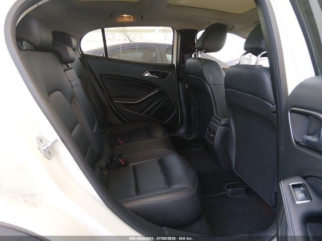 Mercedes-Benz GLA 250 2015 WDCTG4EB3FJ185569 Image 8
