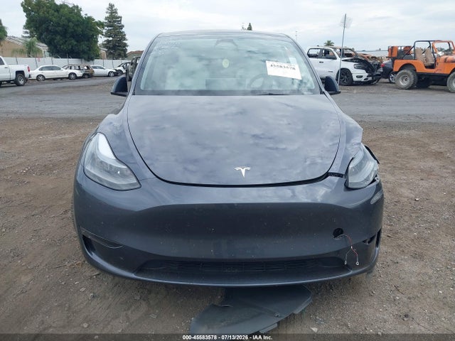 Продажа на аукционе авто 2023 Tesla Model Y Awd/long Range Dual Motor All-wheel Drive, vin: 7SAYGDEE8PA200615, номер лота: 45583578