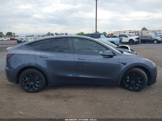 Продажа на аукционе авто 2023 Tesla Model Y Awd/long Range Dual Motor All-wheel Drive, vin: 7SAYGDEE8PA200615, номер лота: 45583578