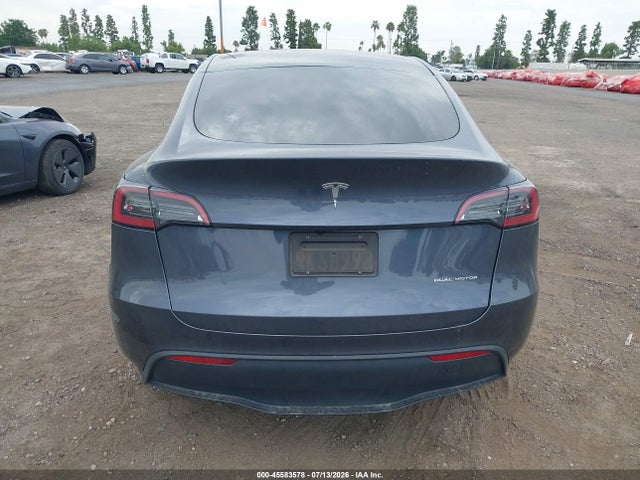 Продажа на аукционе авто 2023 Tesla Model Y Awd/long Range Dual Motor All-wheel Drive, vin: 7SAYGDEE8PA200615, номер лота: 45583578