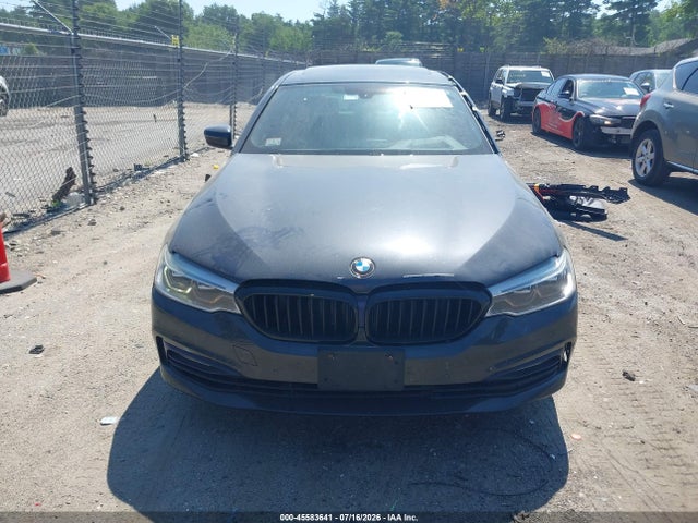 2017 Bmw 540i Xdrive მანქანა იყიდება აუქციონზე, vin: WBAJE7C33HG887372, აუქციონის ნომერი: 45583641