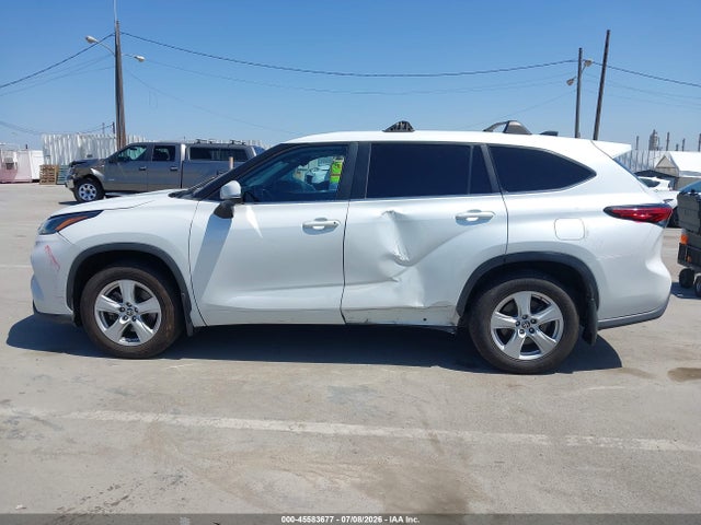 Toyota Highlander Le 2023 5TDKDRAH7PS503456 Image 13