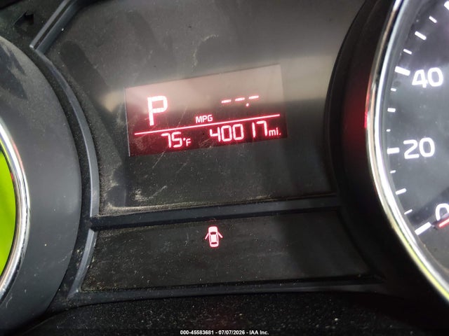 KIA Sedona L 2018 KNDMA5C16J6403401 Image 15
