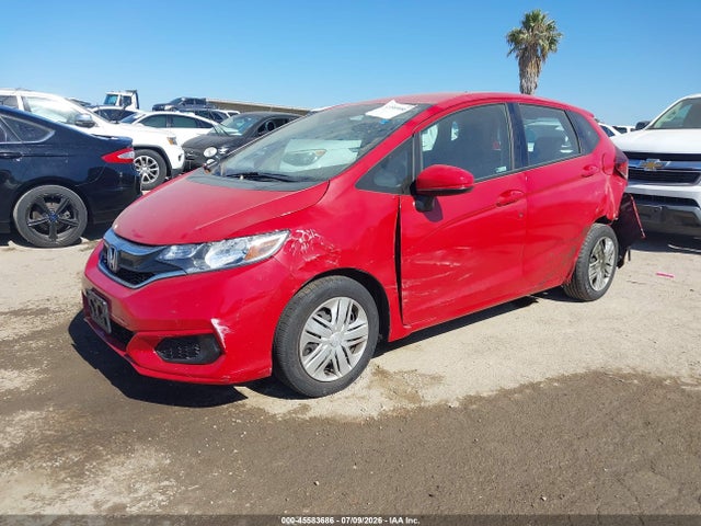 Honda FIT LX 2018 3HGGK5H41JM730769 Image 2