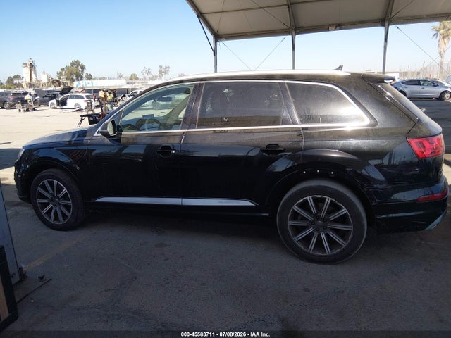 WA1LHAF72KD035810 Audi Q7 45 Premium