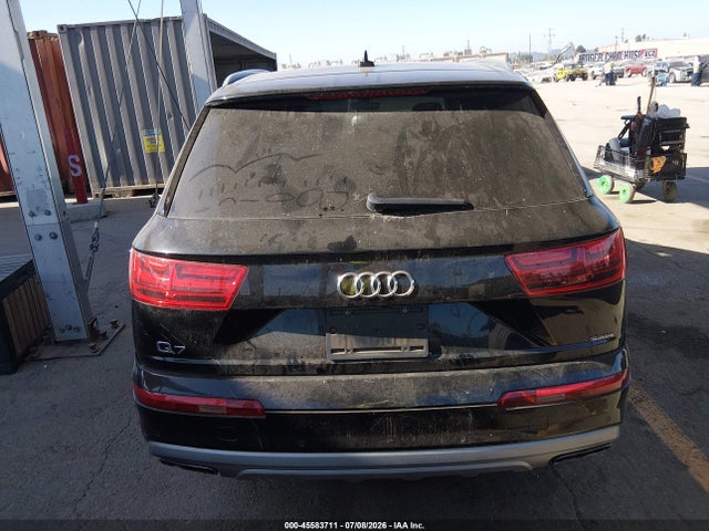 WA1LHAF72KD035810 Audi Q7 45 Premium