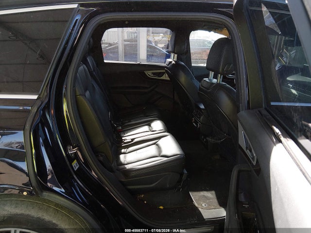 WA1LHAF72KD035810 Audi Q7 45 Premium