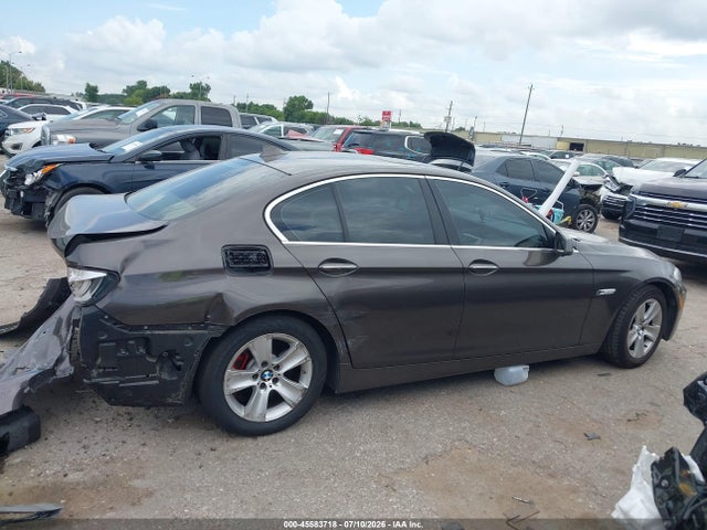 2011 Bmw 528i მანქანა იყიდება აუქციონზე, vin: WBAFR1C53BC740976, აუქციონის ნომერი: 45583718