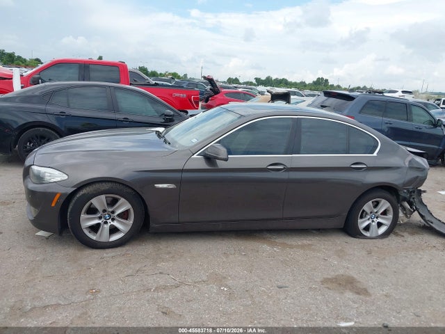 2011 Bmw 528i მანქანა იყიდება აუქციონზე, vin: WBAFR1C53BC740976, აუქციონის ნომერი: 45583718
