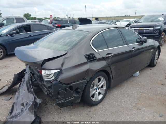 2011 Bmw 528i მანქანა იყიდება აუქციონზე, vin: WBAFR1C53BC740976, აუქციონის ნომერი: 45583718
