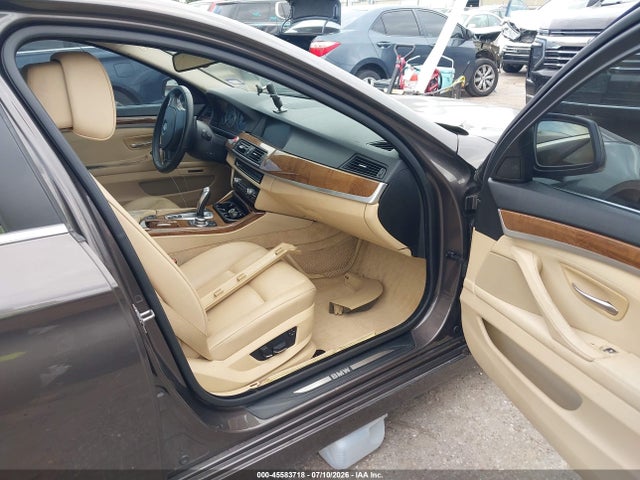 2011 Bmw 528i მანქანა იყიდება აუქციონზე, vin: WBAFR1C53BC740976, აუქციონის ნომერი: 45583718