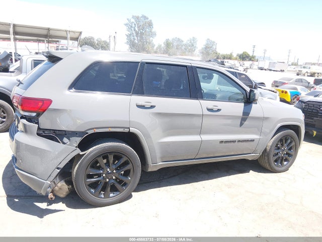 1C4RJEAG3NC154513 Jeep Grand Cherokee Wk Laredo X 4x2
