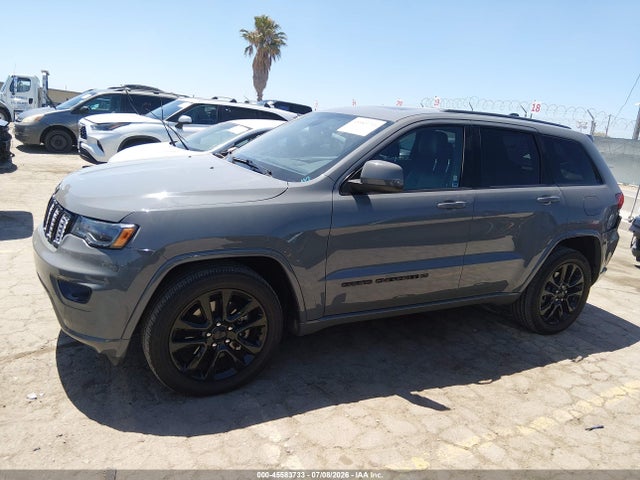 1C4RJEAG3NC154513 Jeep Grand Cherokee Wk Laredo X 4x2