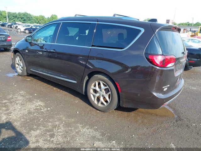 45583753 :رقم المزاد ، 2C4RC1GG6HR664005 vin ، 2017 Chrysler Pacifica Limited مزاد بيع