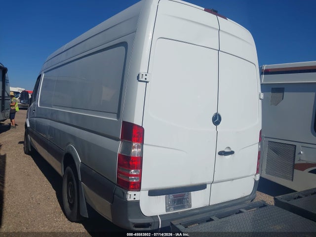 Продажа на аукционе авто 2017 Mercedes-benz Sprinter 2500 High Roof V6, vin: WD3PE8CD7HP523025, номер лота: 45583802