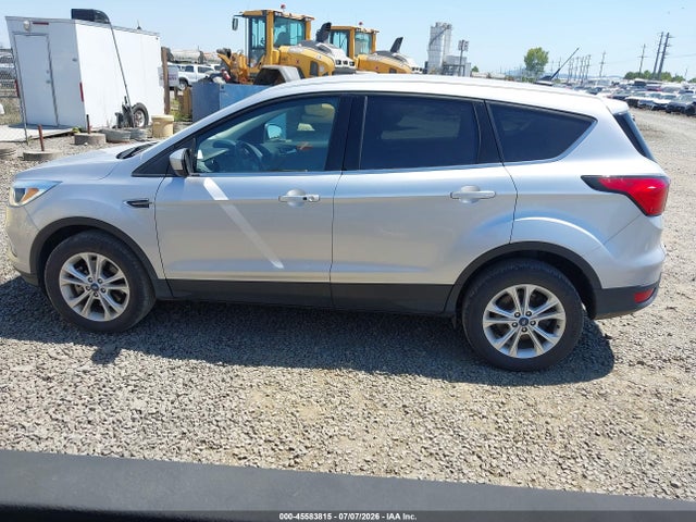 Aukcja sprzedaży 2019 Ford Escape Se, vin: 1FMCU9GD4KUA65813, numer aukcji: 45583815