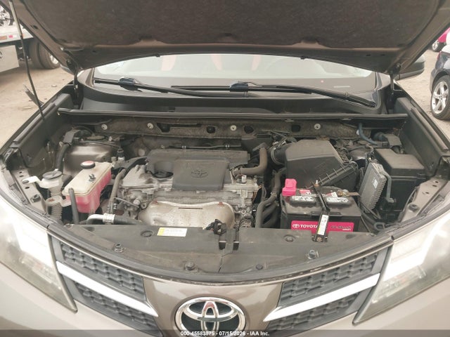 Toyota RAV4 LE 2015 JTMBFREV8FD159544 Image 10