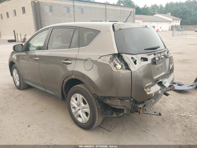 Toyota RAV4 LE 2015 JTMBFREV8FD159544 Image 3