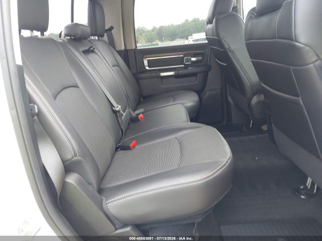 2017 Ram 1500 Laramie  4x4 5'7 Box მანქანა იყიდება აუქციონზე, vin: 1C6RR7NT3HS661344, აუქციონის ნომერი: 45583891