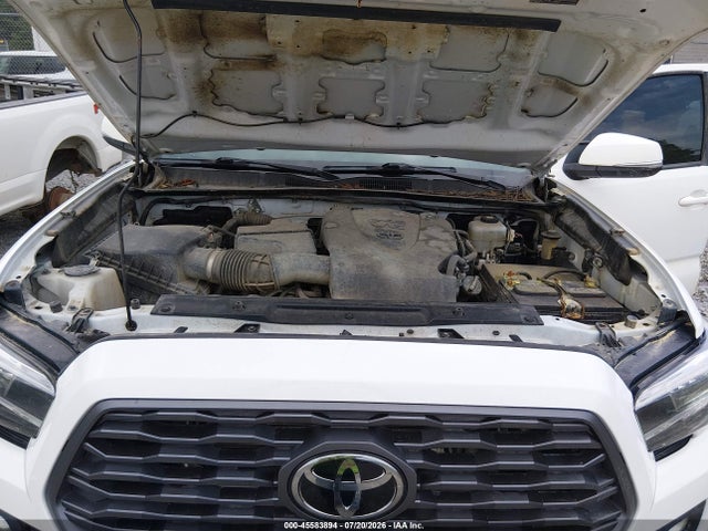 45583894 :رقم المزاد ، 3TYCZ5AN4NT083032 vin ، 2022 Toyota Tacoma Trd Off Road مزاد بيع