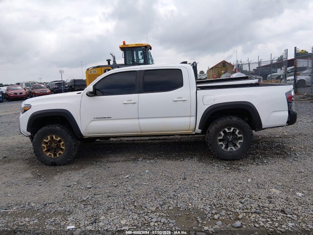 45583894 :رقم المزاد ، 3TYCZ5AN4NT083032 vin ، 2022 Toyota Tacoma Trd Off Road مزاد بيع