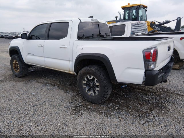 45583894 :رقم المزاد ، 3TYCZ5AN4NT083032 vin ، 2022 Toyota Tacoma Trd Off Road مزاد بيع