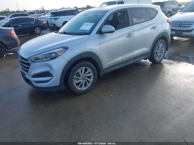 Hyundai TUCSON SE 2016 KM8J23A43GU062220 Image 2