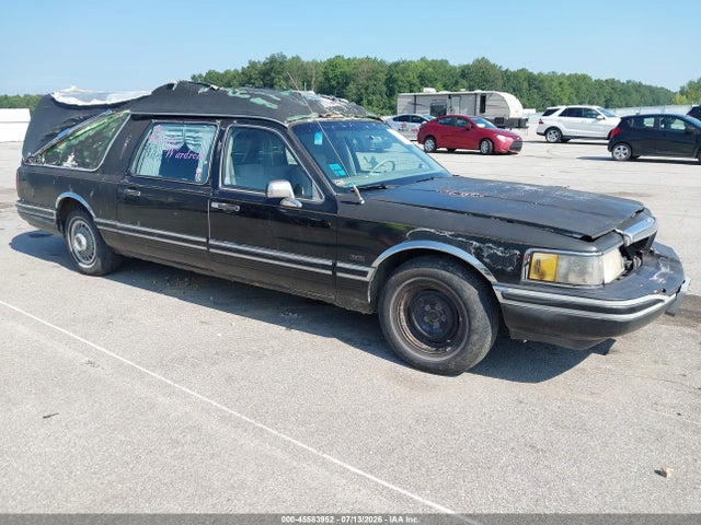 Продажа на аукционе авто 1992 Lincoln Town Car Executive, vin: 1LNLM81W5NY756026, номер лота: 45583952