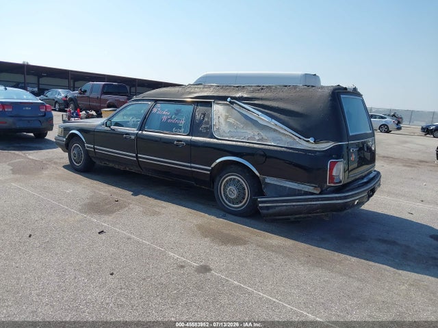 45583952 :رقم المزاد ، 1LNLM81W5NY756026 vin ، 1992 Lincoln Town Car Executive مزاد بيع