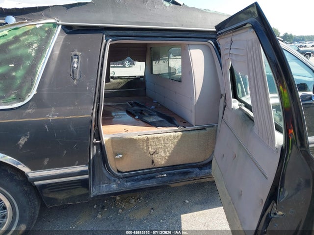 45583952 :رقم المزاد ، 1LNLM81W5NY756026 vin ، 1992 Lincoln Town Car Executive مزاد بيع