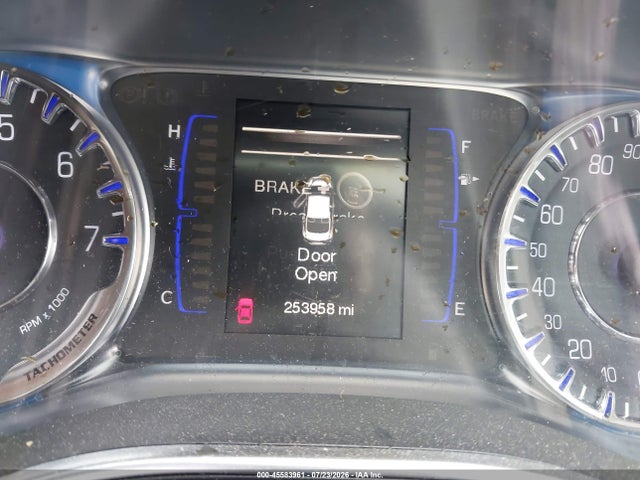 Chrysler 200 Limited 2015 1C3CCCABXFN603348 Image 16
