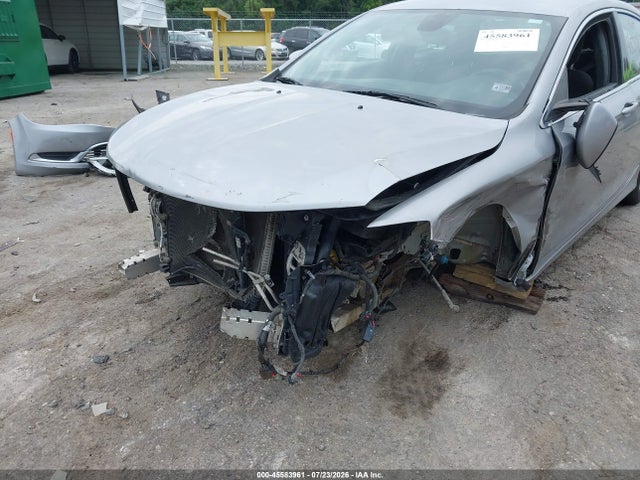 Chrysler 200 Limited 2015 1C3CCCABXFN603348 Image 6