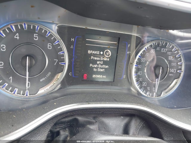 Chrysler 200 Limited 2015 1C3CCCABXFN603348 Image 7
