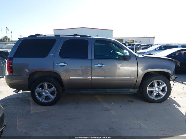 45583984 :رقم المزاد ، 1GNSKCE04BR247461 vin ، 2011 Chevrolet Tahoe Ltz مزاد بيع