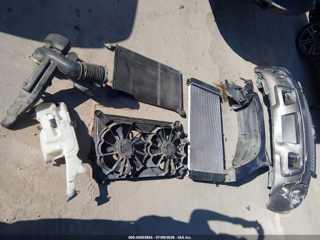45583984 :رقم المزاد ، 1GNSKCE04BR247461 vin ، 2011 Chevrolet Tahoe Ltz مزاد بيع