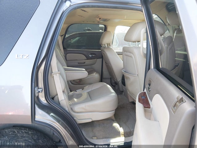 45583984 :رقم المزاد ، 1GNSKCE04BR247461 vin ، 2011 Chevrolet Tahoe Ltz مزاد بيع