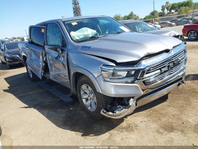 RAM 1500 Laramie 4x4 5'7 Box 2020 1C6SRFJT9LN204644 головне зображення