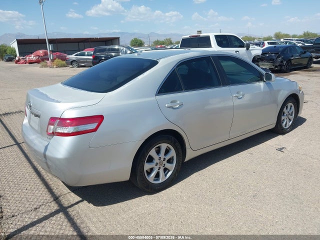 2010 Toyota Camry Le მანქანა იყიდება აუქციონზე, vin: 4T4BF3EK5AR071712, აუქციონის ნომერი: 45584005