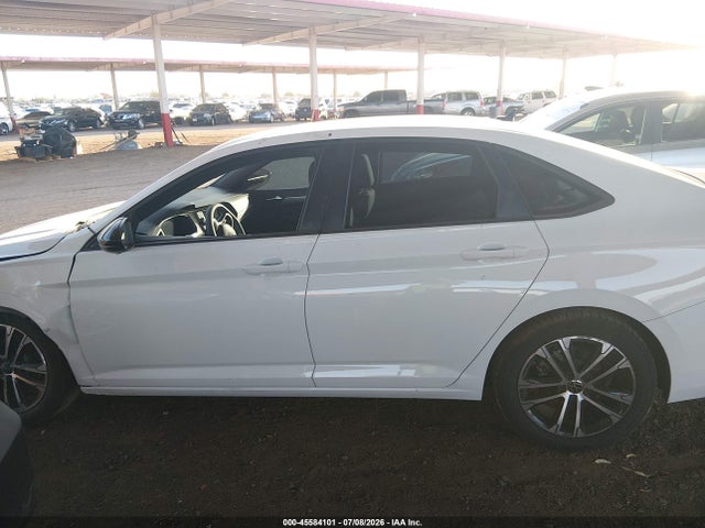 2022 Volkswagen Jetta 1.5t Sport მანქანა იყიდება აუქციონზე, vin: 3VWBM7BU3NM023313, აუქციონის ნომერი: 45584101